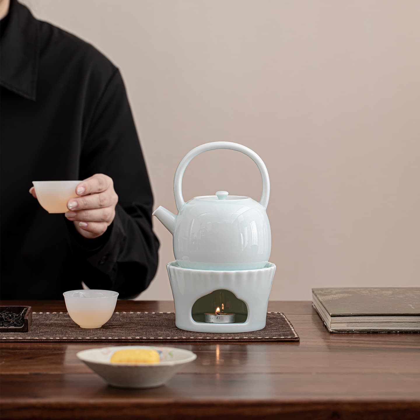 Rough Pottery Warm Tea Stove Kung Fu Tea Set with Lifting Handle Teapot and Stove Set for Home and Outdoor Boiling and Brewing Tea