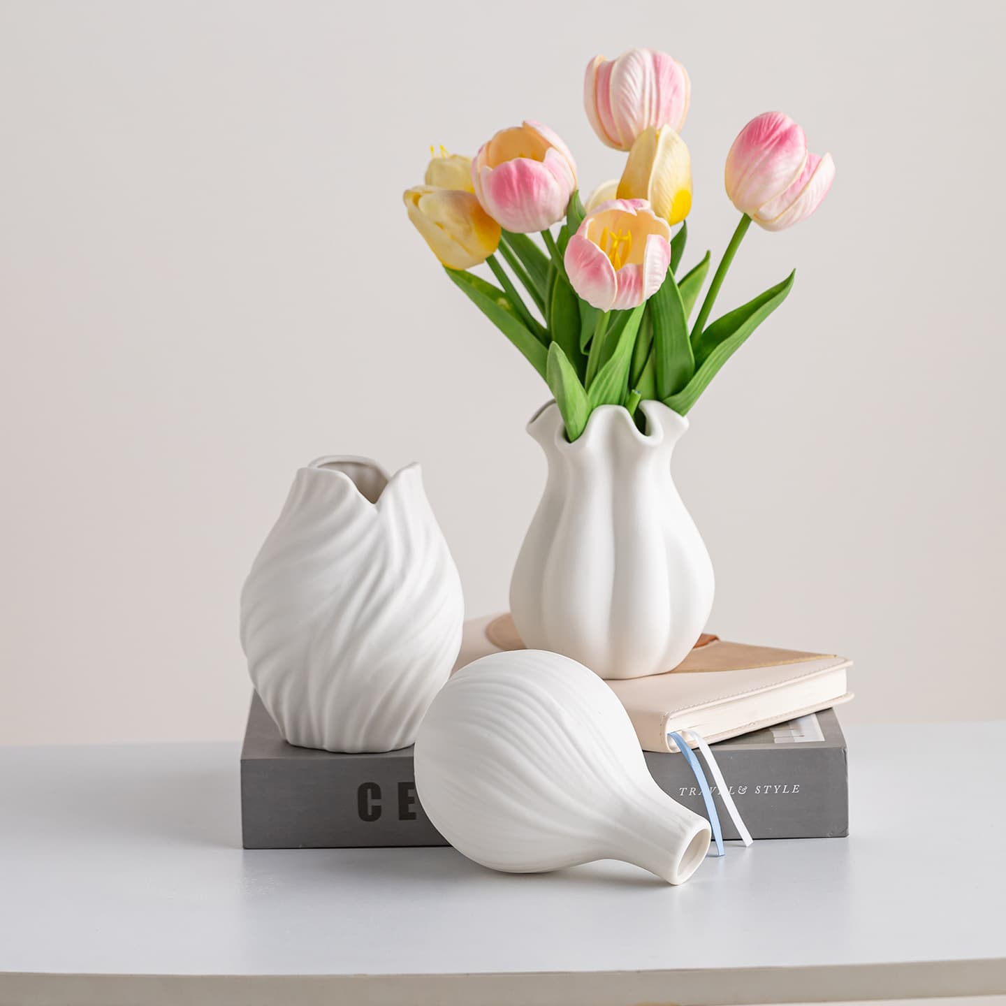 High-quality ceramic dried flower vase, Nordic minimalist style, home decor, ins-style white flower arrangement ornament