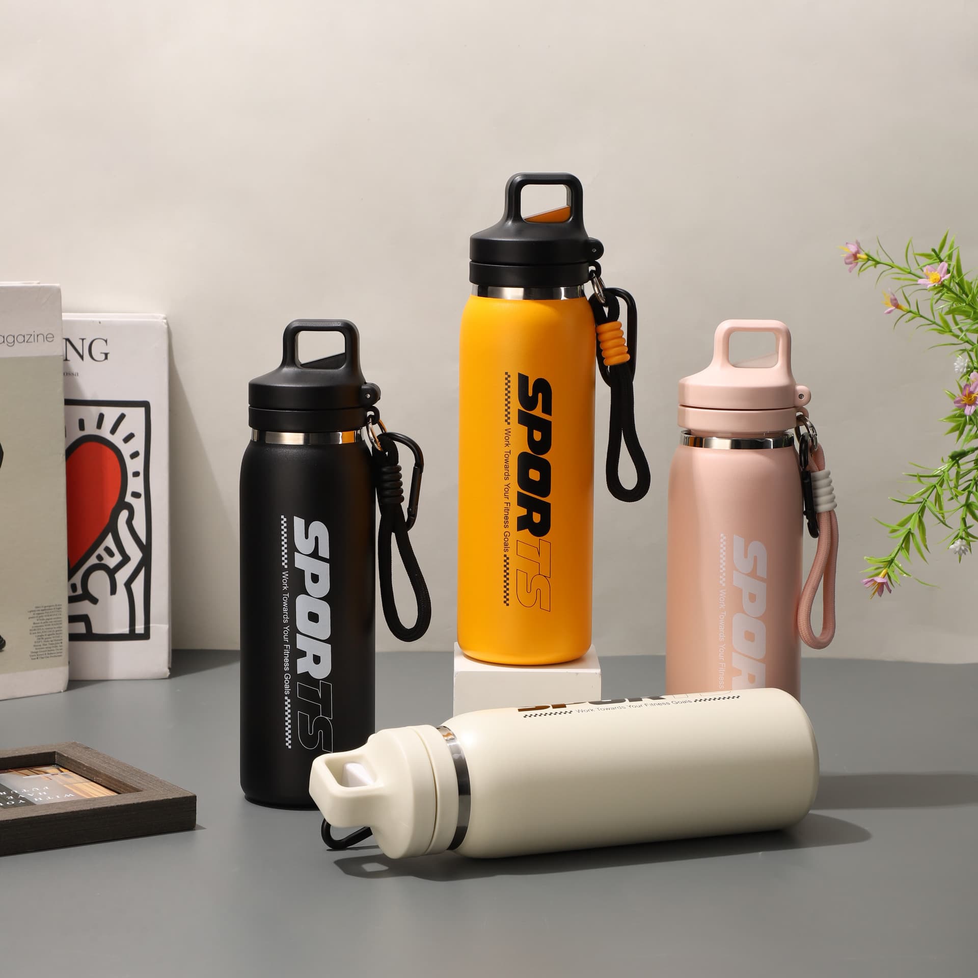 New 316 Stainless Steel Insulated Water Bottle, Portable Sports Bottle with Carry Strap, Large Capacity, High Aesthetic, for Students and Outdoor Use
