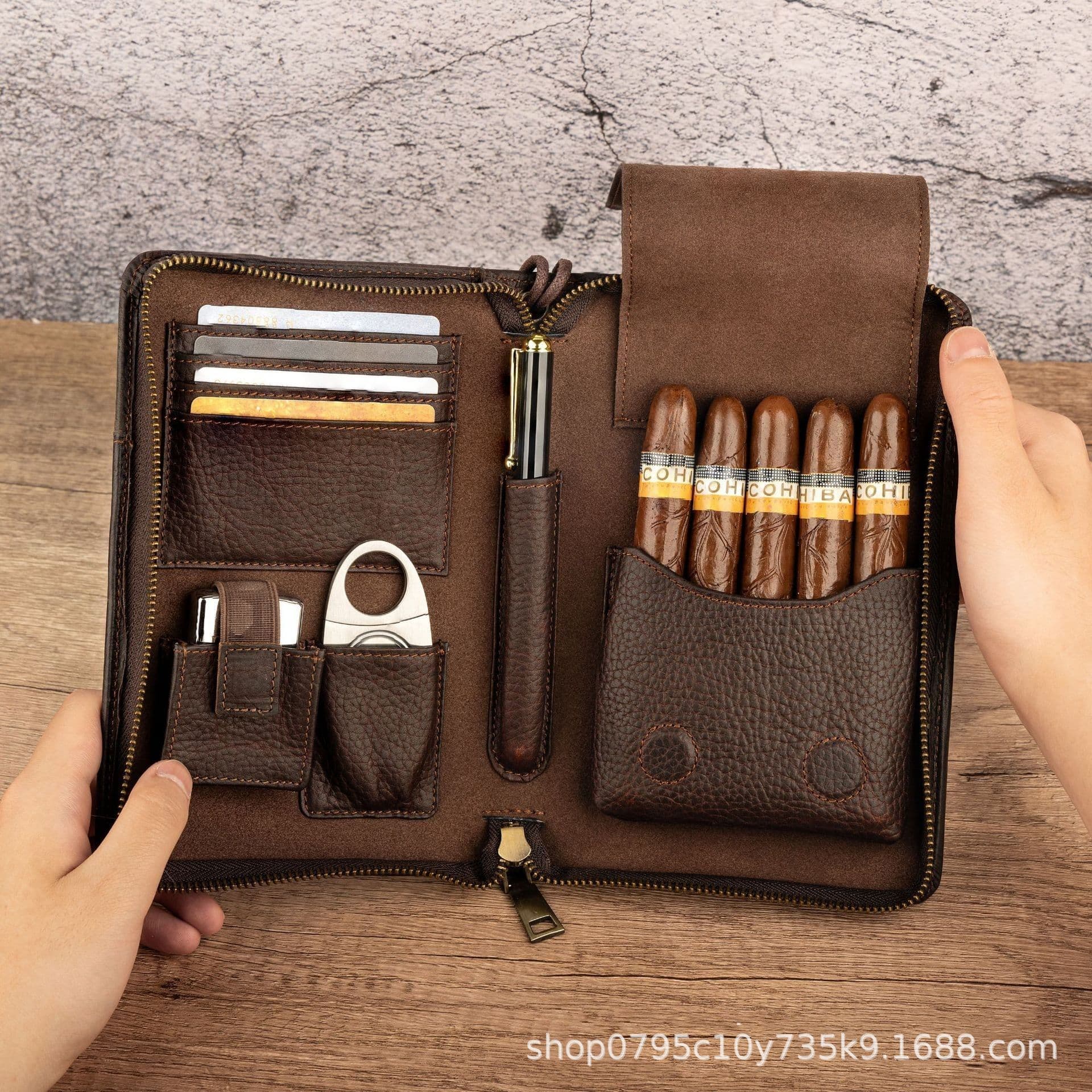 New Retro Crazy Horse Leather Men's Multi-functional 5-Cigar Travel Case with Wrist Strap for Easy Carry
