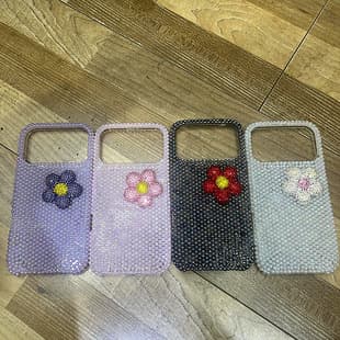 Cross-Border 3D Flower Case for iPhone 17 Pro Max, Anti-Drop Luxury Pearl Case for iPhone 16, iPhone 15, iPhone 13