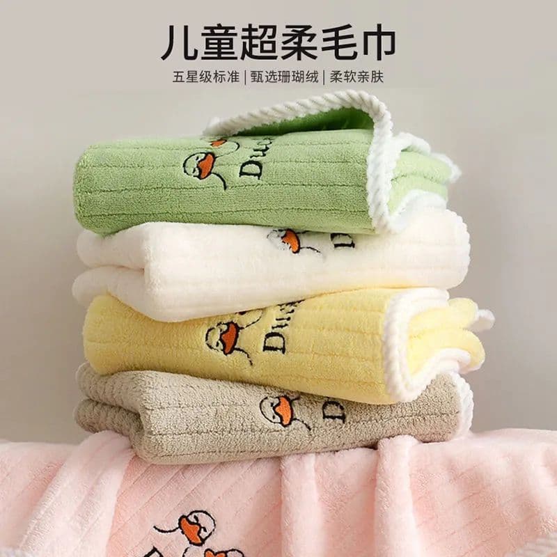 Children's face towels, pure cotton, absorbent, lint-free, soft for kindergarten kids' face and hand washing, and bath use.