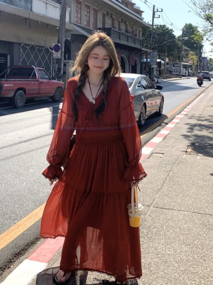 Plus Size French Vintage Deep V Lace-up Dress with Waist-cinching Lace Trim Long Sleeve Slimming Red Tea Dress