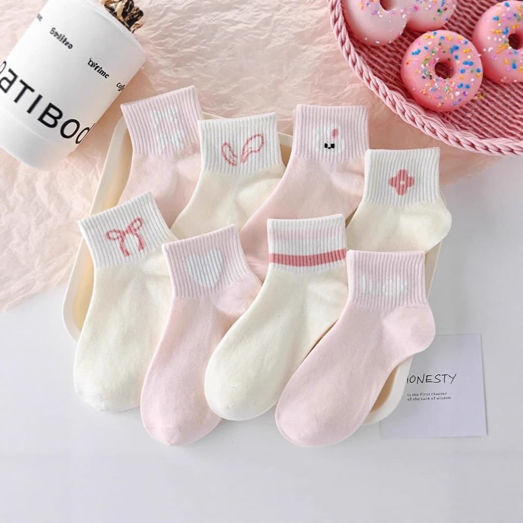 Pink Girls' Socks, Autumn Short Socks, Breathable, for Older Kids, Middle School Students, Mid-Calf Girls' Sports Socks for Spring and Autumn