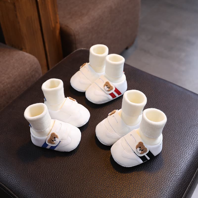 Baby Shoes for Spring, Autumn, Winter 0-1 Year Old 3-6-9 Months Soft Sole Learning to Walk Newborn Non-Slip Cloth Shoes Socks 12