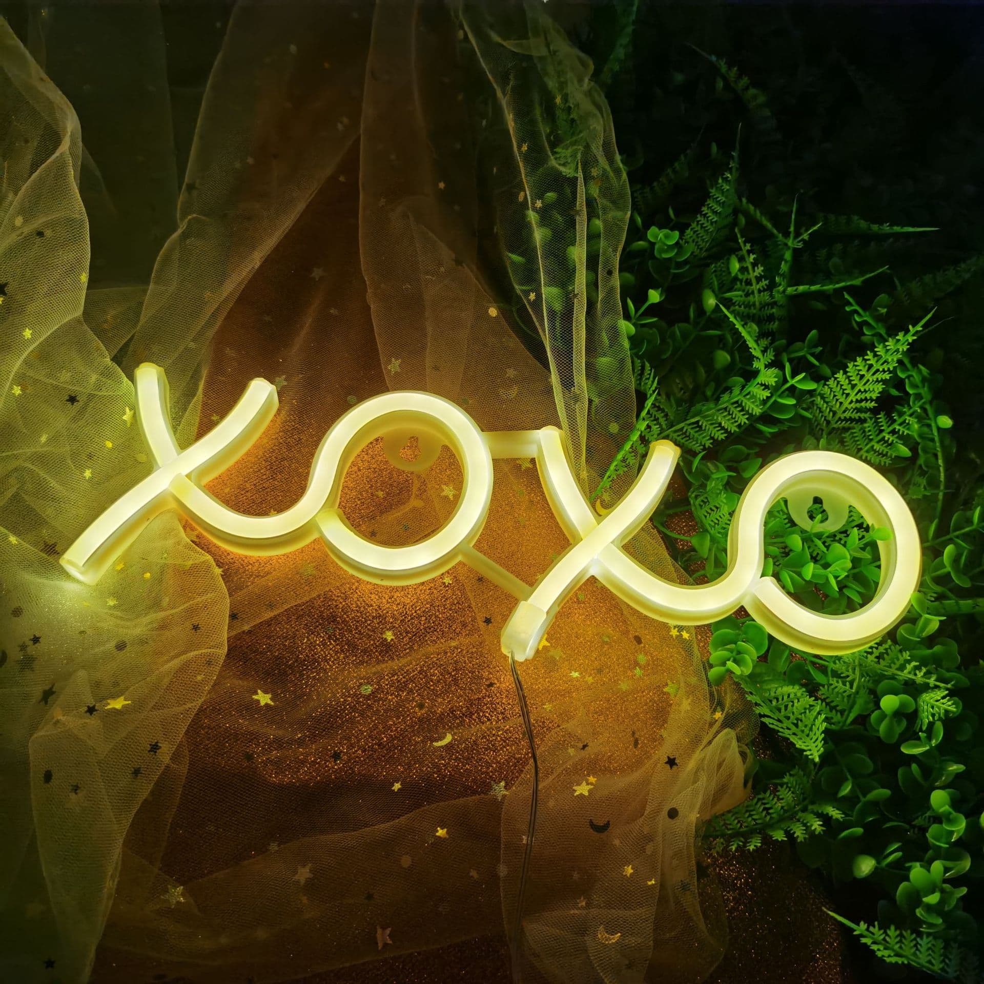 Haichuang New XOXO Shape Neon Light Fun Decoration Room Decoration Party Decoration Creative Atmosphere Night Light