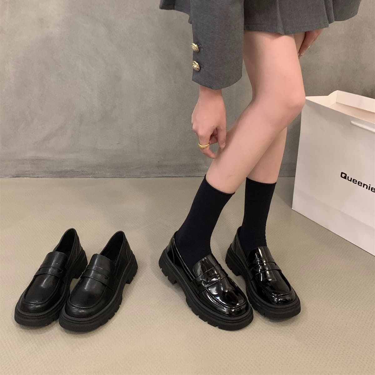 Thick-soled simple versatile black loafers, women's flats, 2025 new spring and autumn British-style leather shoes.