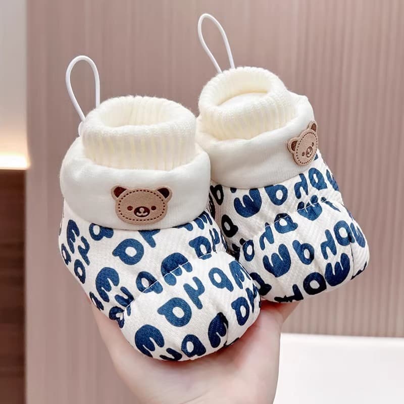 Winter baby fleece-lined cotton shoes, soft-soled unisex sock shoes, warm newborn shoes for 0-1 year, thickened September edition
