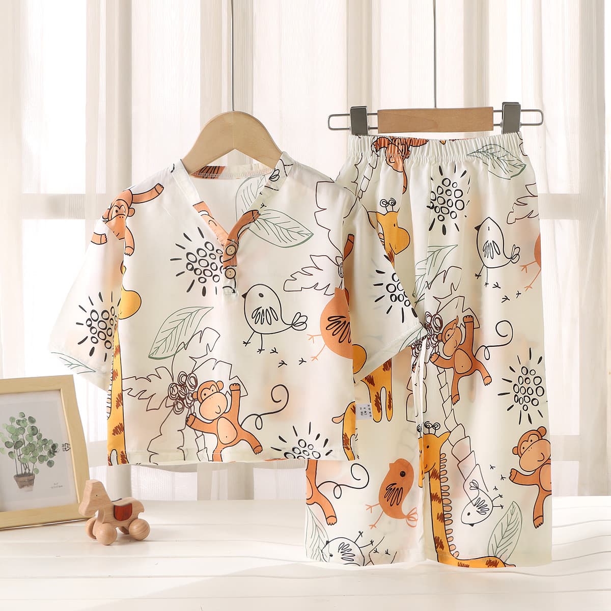 Baby Printed Cartoon Thin Homewear for Toddlers and Children, Loose-Fitting Cartoon Pajamas for Boys and Girls, Cute Air Conditioning Wear