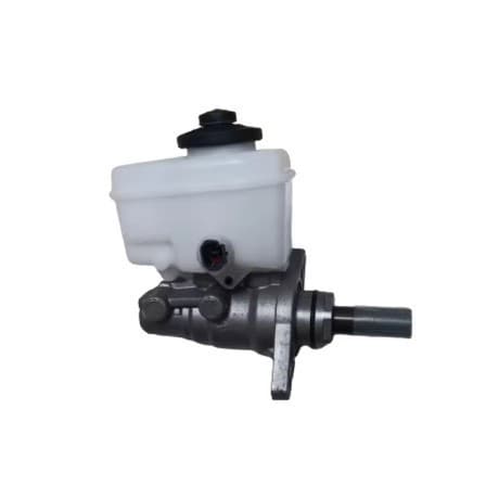 47028-60010 is applicable to the 2004 Toyota Prado 4.0L automatic brake master cylinder.