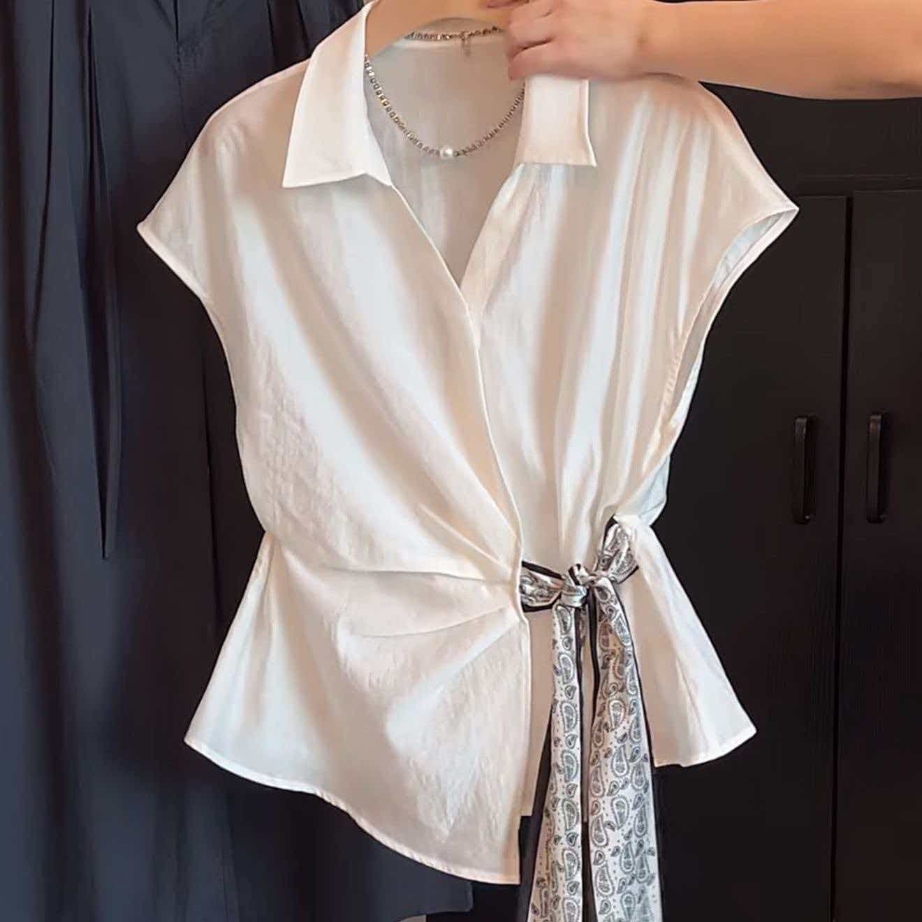 2026 New Stylish Versatile Slim Shirt for Women Summer Diagonal Front Unique Date Outfit Petite Top