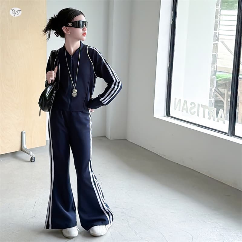 Girls' Sportswear Set 2026 Fall New Middle & Big Kids Slim Fit Round Neck Jacket with Flared Pants Striped Two-Piece Set