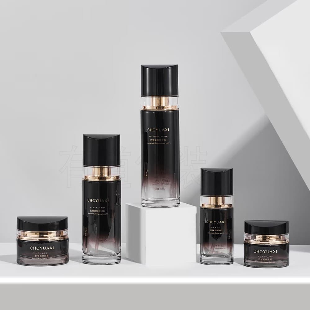 Stock Flat Round Lid Skincare Glass Packaging Oval Skincare Glass Bottle Water Lotion Press Pump Bottle Cream Glass Bottle