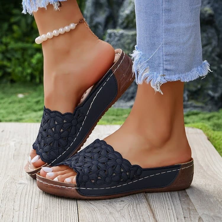 Wedge Heel Women's Slippers Cross-Border Trade Open-Toe Thick-Sole Women's Sandals In Stock Size 43 Women's Shoes 2024 European and American Slippers