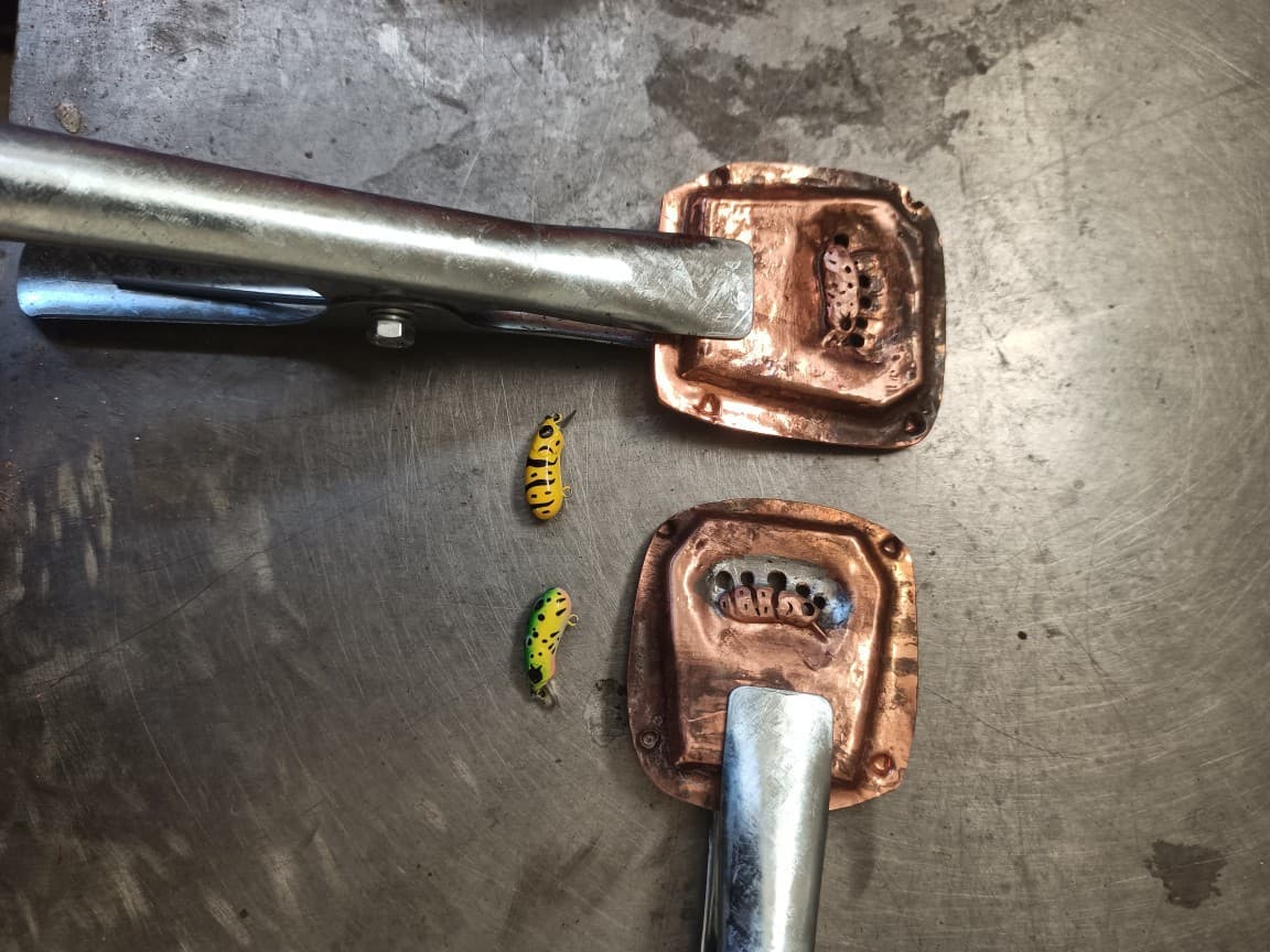 Supply, spray paint mold for fishing bait, spray paint mold, spray paint jig, spray paint cover, mold side mold, clamp mold