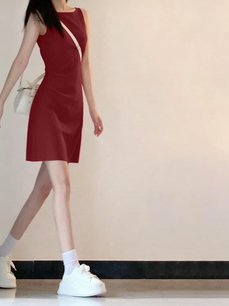 Red Strapless Dress for Women Summer French Style Petite High-End Bodycon Red Dress Waist-Slimming Short Skirt