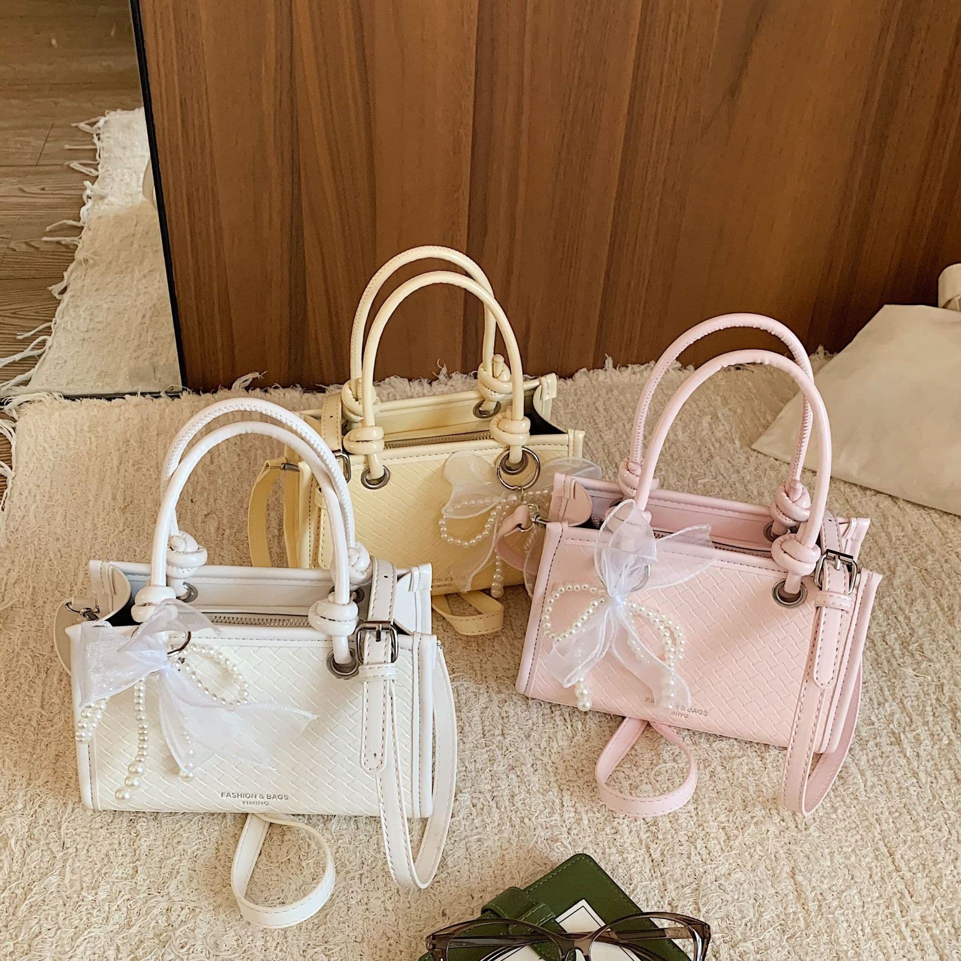 Premium Light Luxury Small Bag for Women 2026 New Fashion Single Shoulder Crossbody Bag Versatile Mini Square Bag Handbag