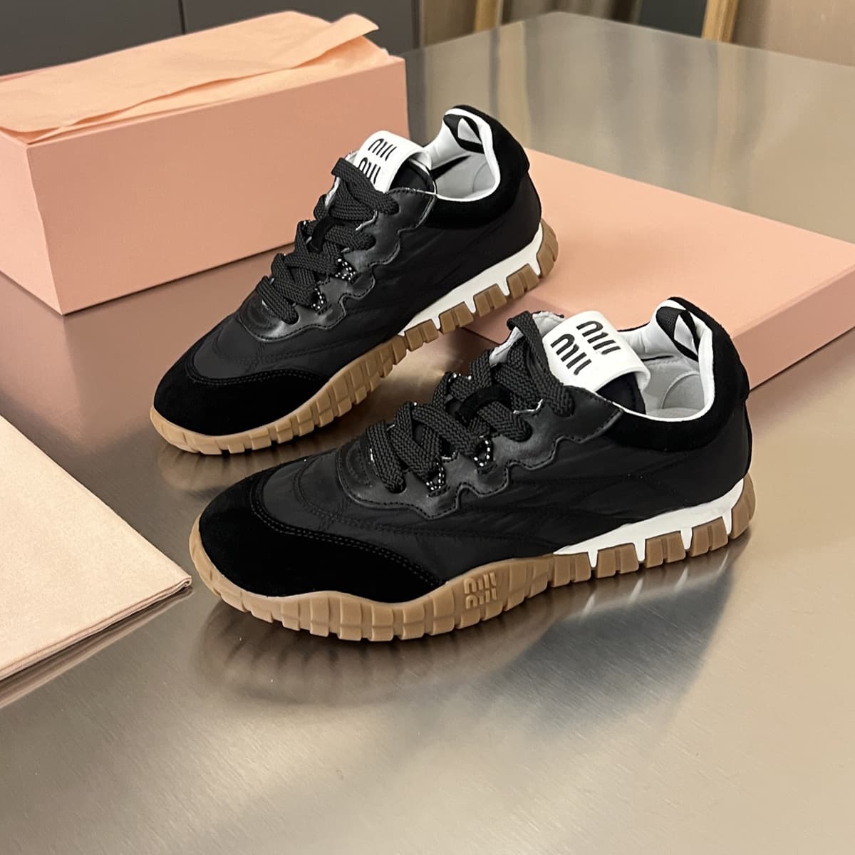 High Quality 2026 New Lace-Up Color-Block German Training Sneakers White Shoes for Women Fashion Casual Non-Slip Chunky Sneakers