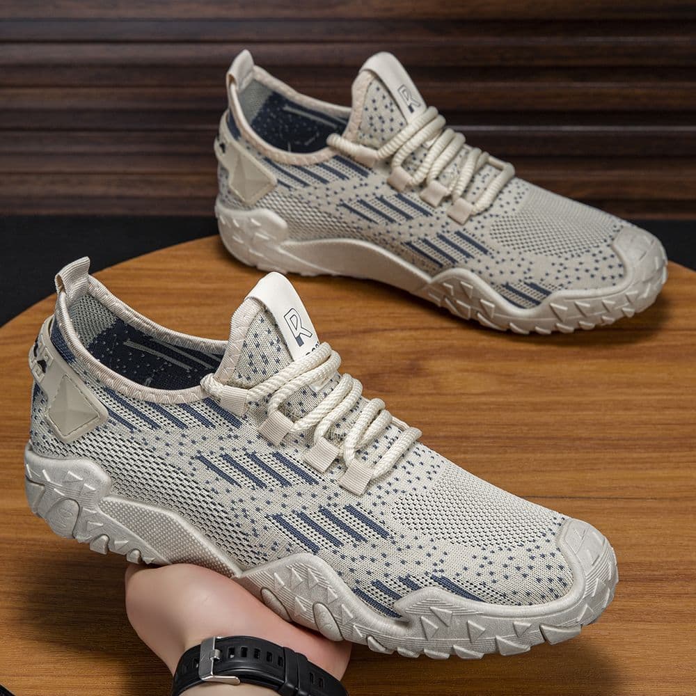 Men's shoes summer 2026 new thin mesh fly mesh shoes youth casual men's sports trendy shoes wholesale men's shoes