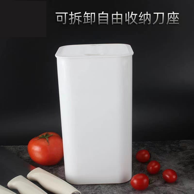 Knife holder, household plastic kitchen knife rack, knife storage rack, multi-purpose, washable, detachable, and freely configurable.