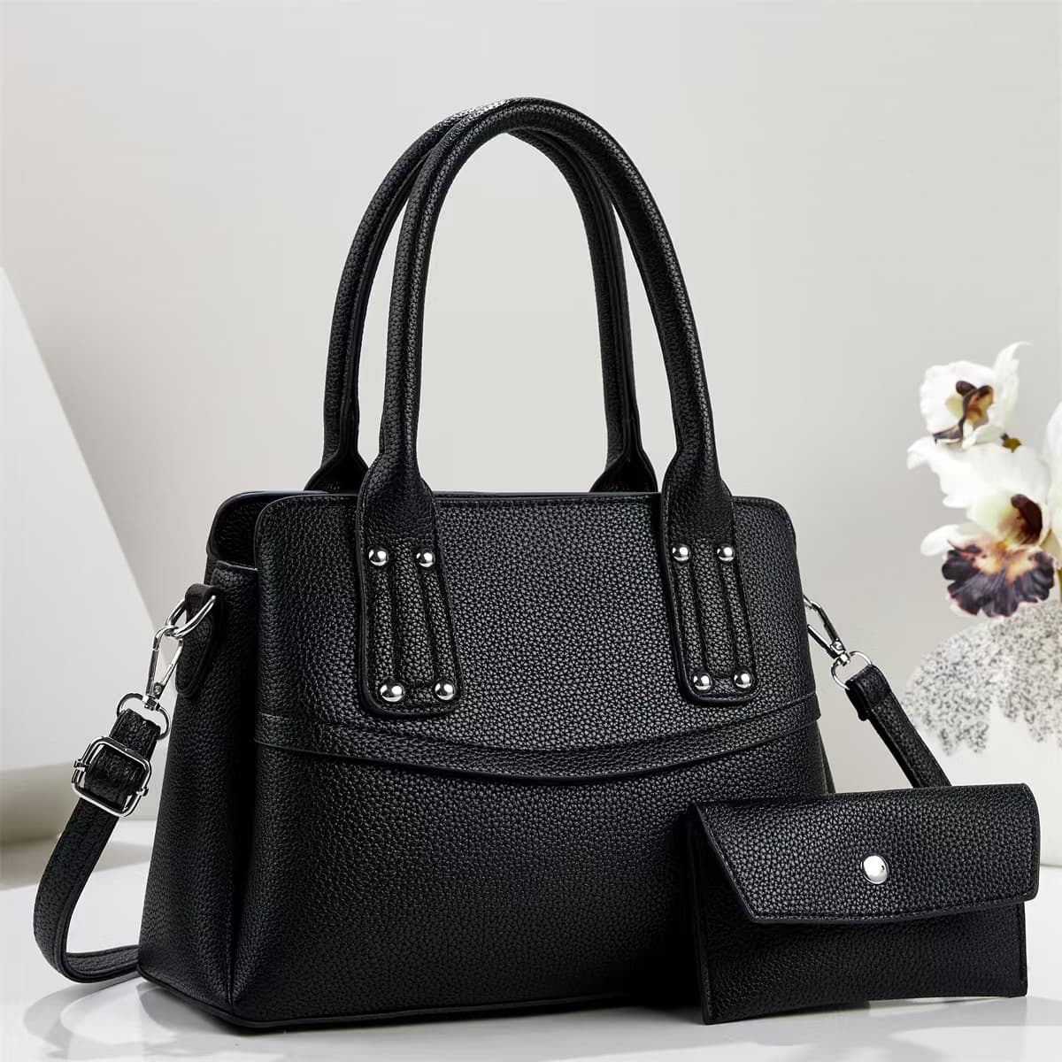 2026 new Korean style light luxury texture versatile large capacity commuter portable crossbody bag