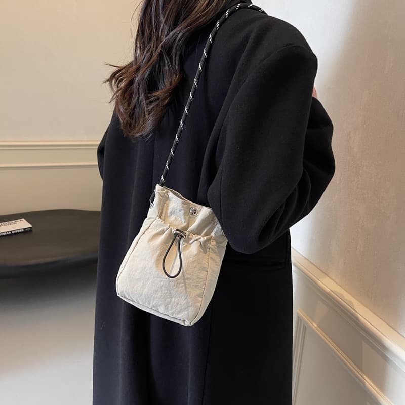 Korean Trendy Canvas Bag for Women 2024 New Style, Fashion Small Square Bag, Versatile Casual Crossbody Bag, Mini Bag