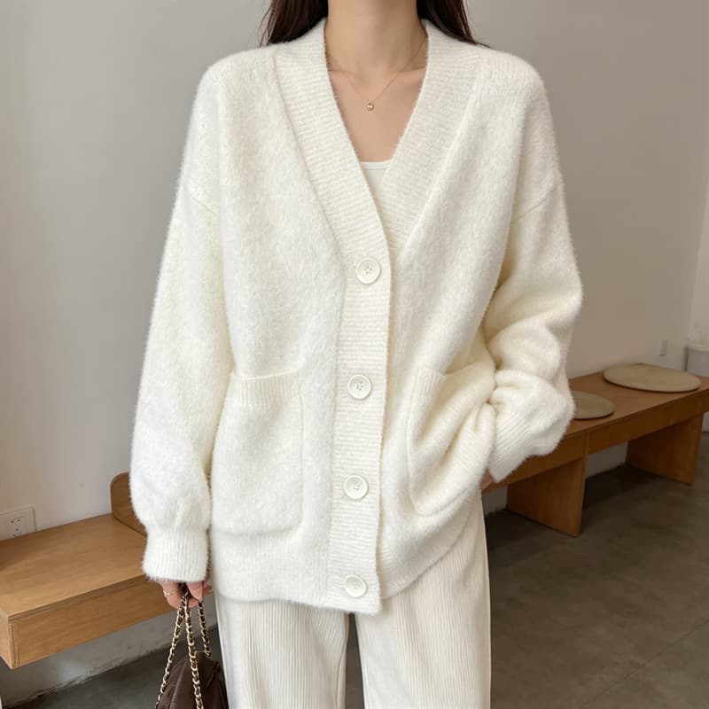 High-end imitation mink velvet sweater cardigan jacket for women in autumn and winter new style lazy style loose soft waxy sweater top