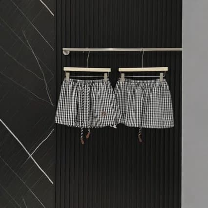 miu correct version 26 summer new letter embroidery retro academic Korean plaid simple versatile skirt