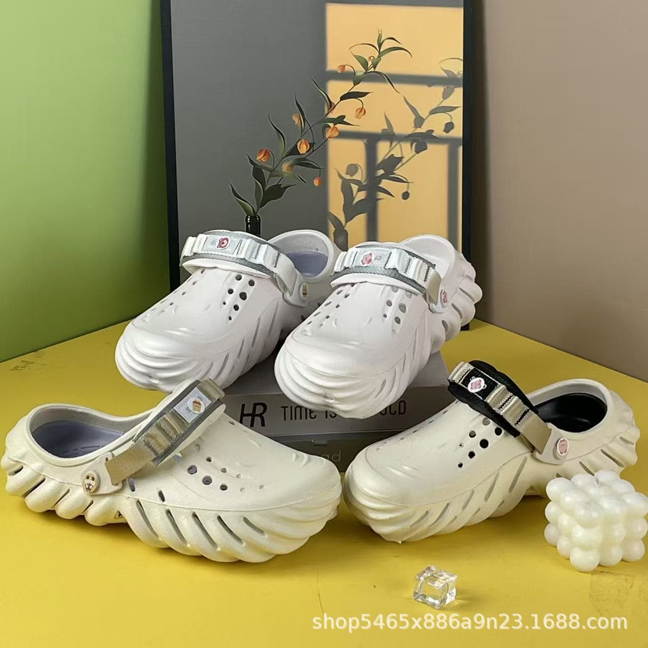 Croos New Bubble Hole Shoes for Men and Women, EVA Anti-Odor Lightweight Comfortable Versatile Garden Shoes Beach Shoes