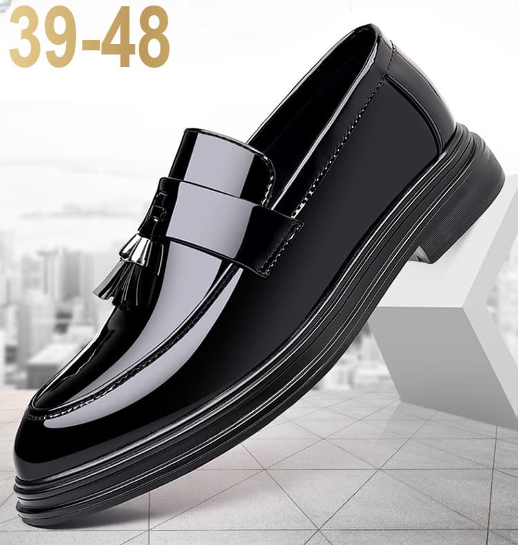 2023 New Men's Leather Shoes Autumn Business Formal Large Size Casual Soft Sole Black Shiny Wedding Groom Shoes