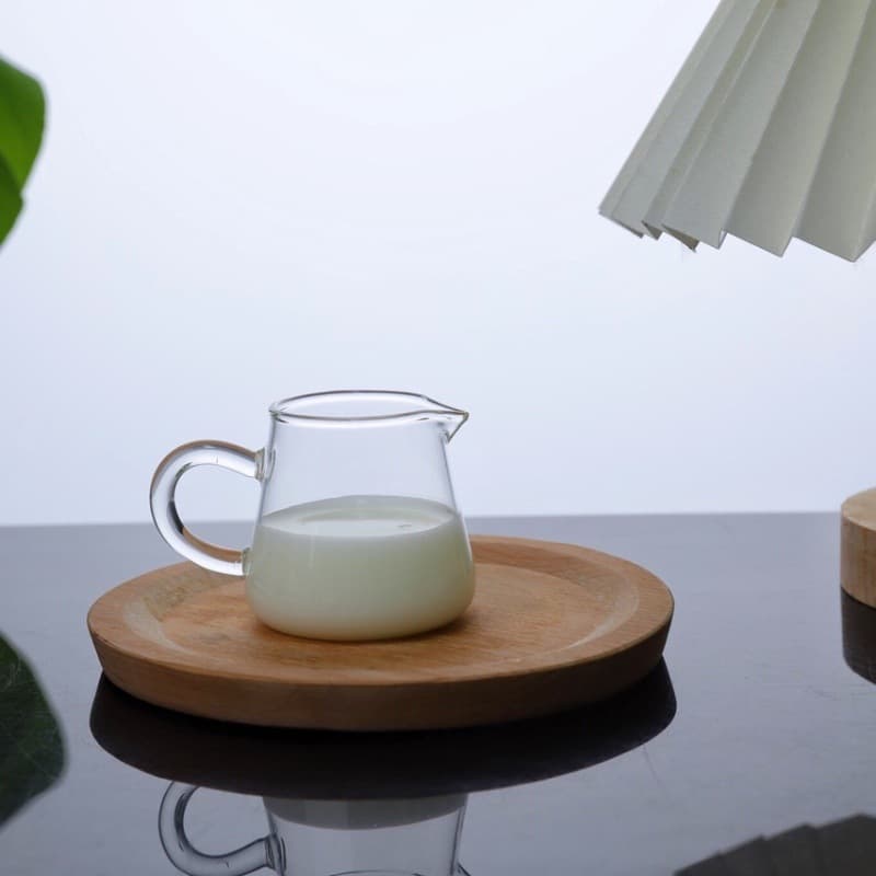 Small capacity transparent milk jug, heat-resistant coffee/milk cup, mini syrup measuring cup, high borosilicate glass Italian milk jug.