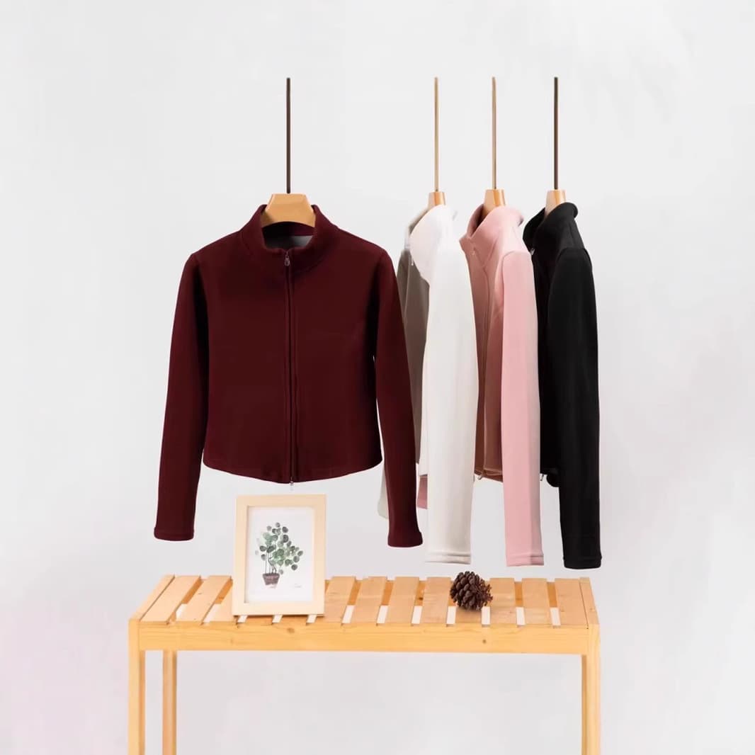 2024 New Wool Silk Slim Fit Jacket Casual Versatile Graphene Thermal Yoga Wear Outer Top