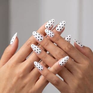 Cross-border Wearable Nail Tips Milky White Base Black and White Polka Dot Cat Eye Nails for Girls Daily Style Handmade Wearable Nails