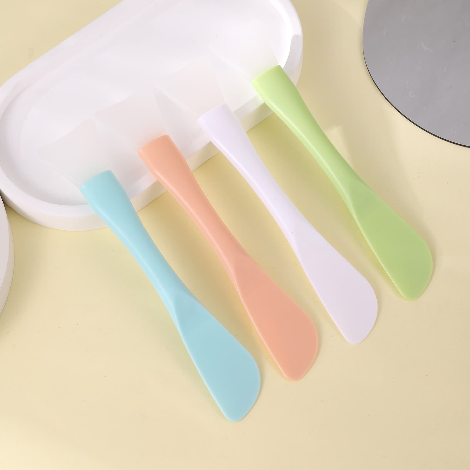 Soft-headed DIY mask adjustment beauty tool with scraper, all-in-one dual-purpose mud mask brush, facial mask brush
