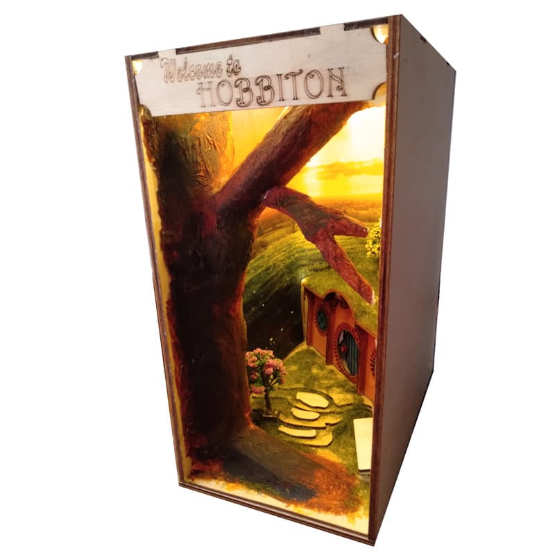 DIY Harry Potter Hobbit Diagon Alley Book Nook Bookshelf