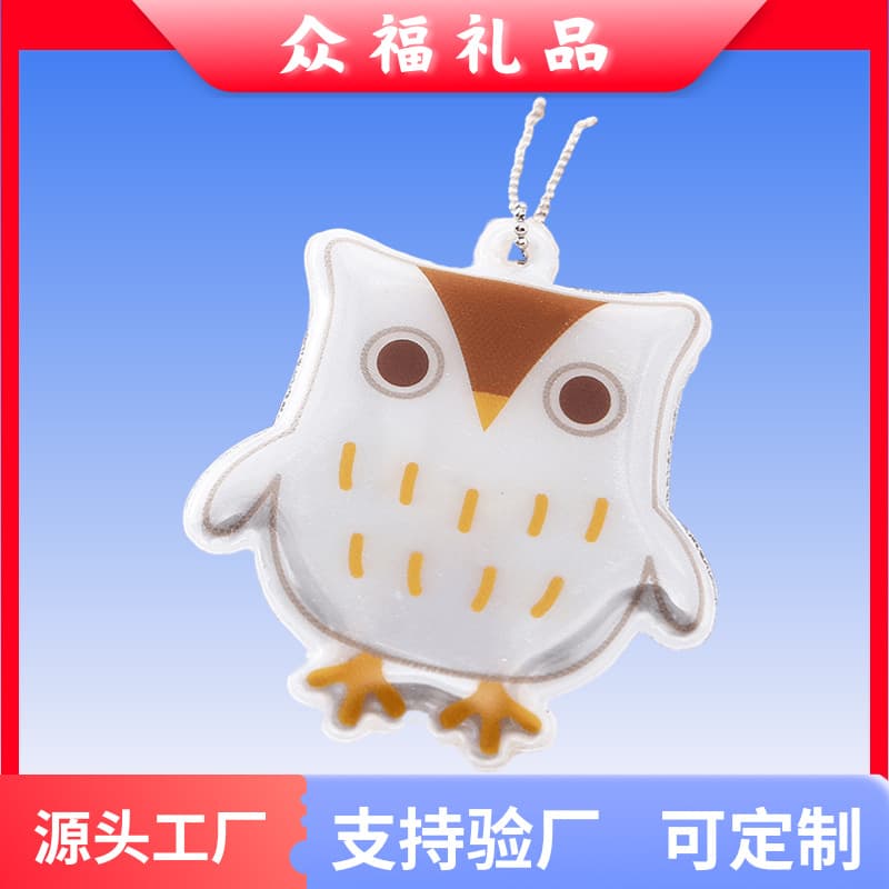 Factory produces PVC phone charms, phone wipes, and small promotional gifts; PVC starry sky voltage phone wipes.