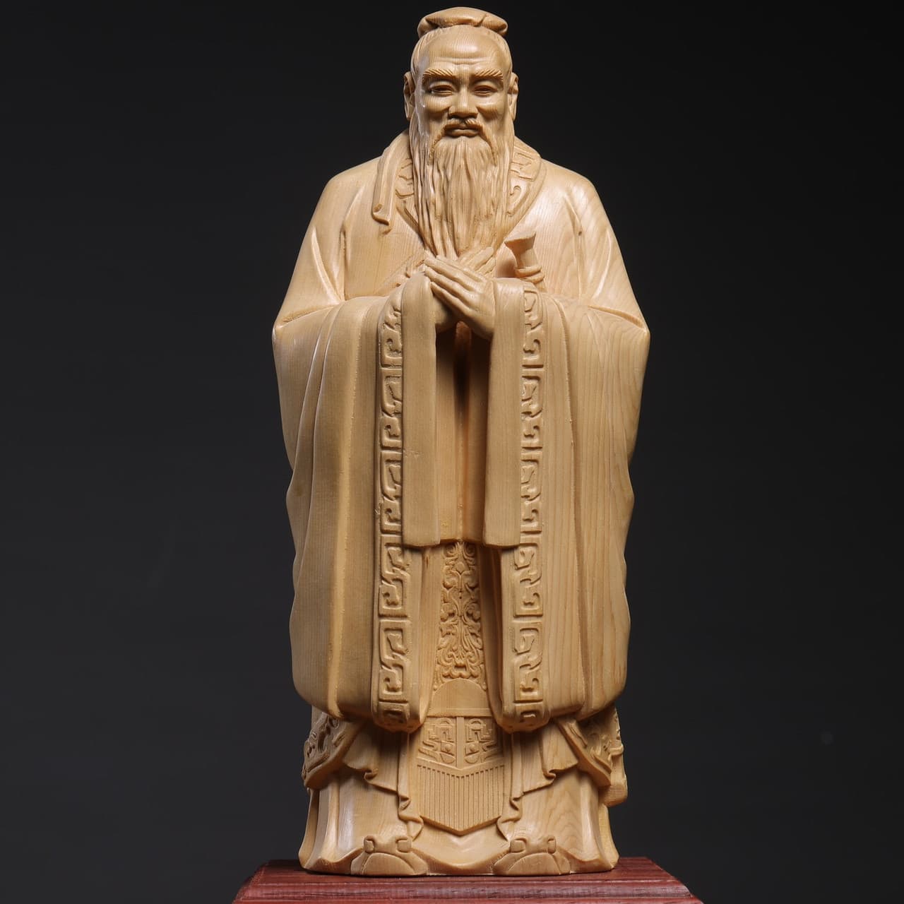 Directly from the manufacturer, cypress carved Confucius ornaments with red pear base, home decoration, office furnishings, mentor gifts
