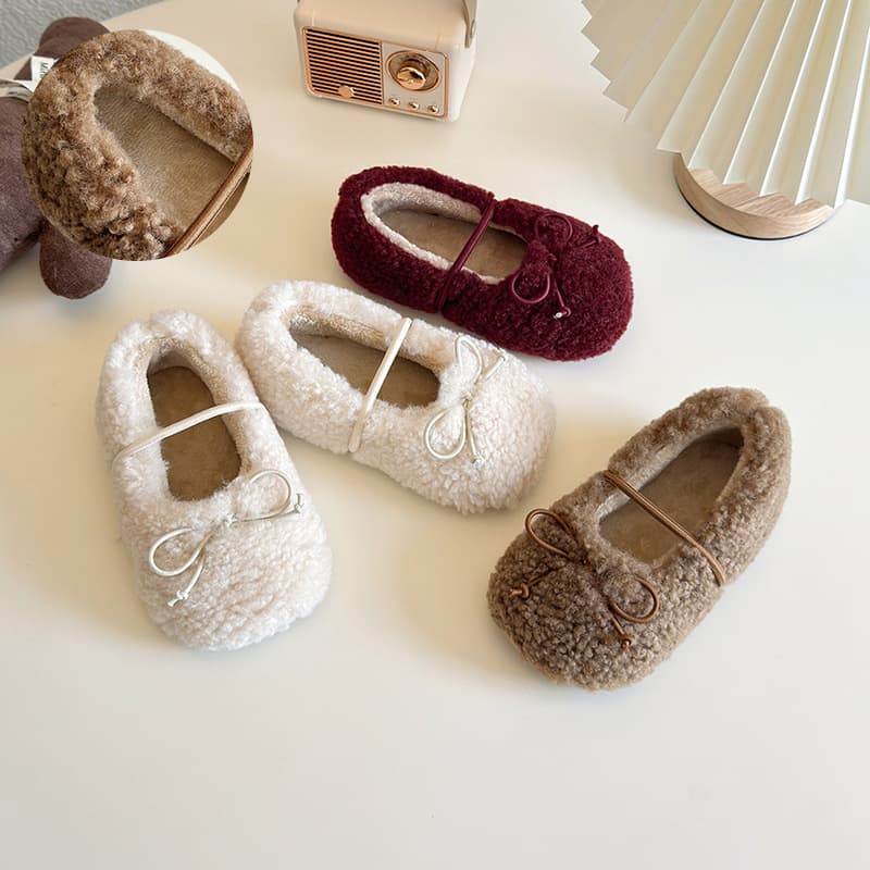 Girls' cotton shoes 2025 autumn/winter new style Korean version solid color bow plush shoes, lightweight children's fleece-lined bean shoes