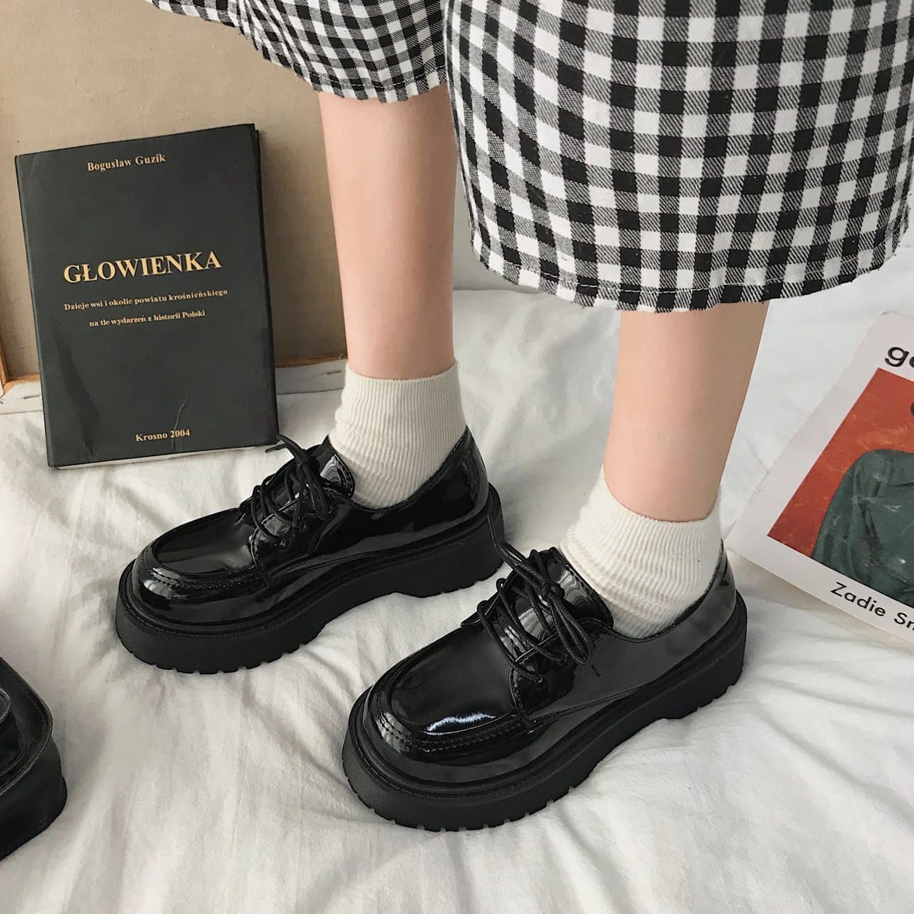 British Style 2024 Spring Autumn New Women's Leather Shoes Lace-up Platform European Station Loafers Women's Lace-up Round Toe