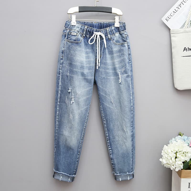 Plus-size stretch denim jeans for women weighing up to 200 pounds, loose fit, slimming, high-waisted, casual pants.