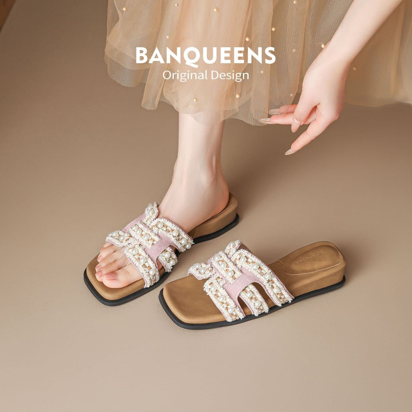 Thick-Soled Slip-On Slippers for Women, Summer 2026 New Style, Perfect for Wearing with Skirts, Very Stylish Wedge Sandals