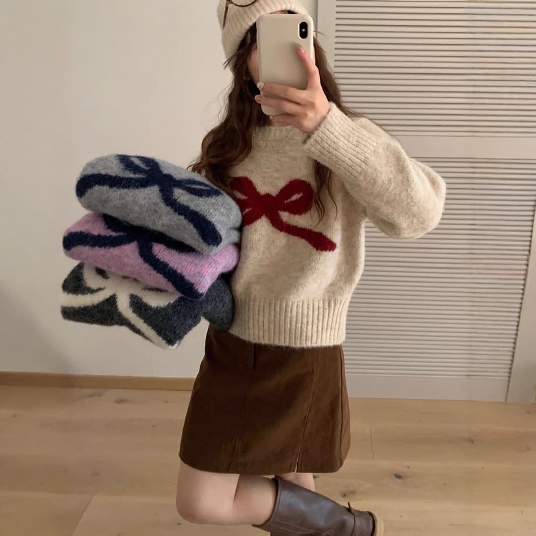 2025 Autumn/Winter New Bow Knitted Sweater Women's Fashion Short Top Round Neck Long Sleeve Versatile Outerwear