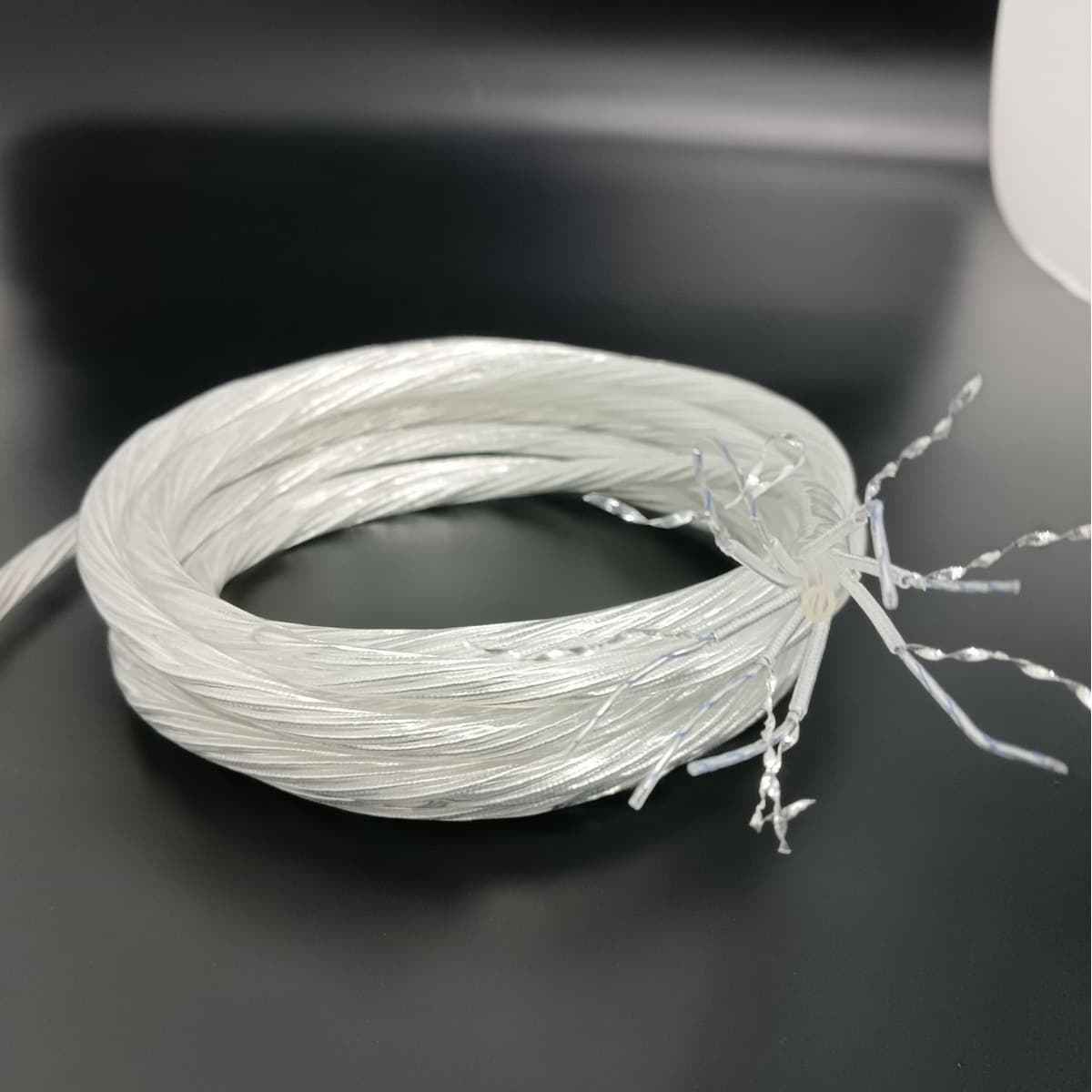 Music ribbon Odin signal cable, 8-strand high-end speaker audio signal cable
