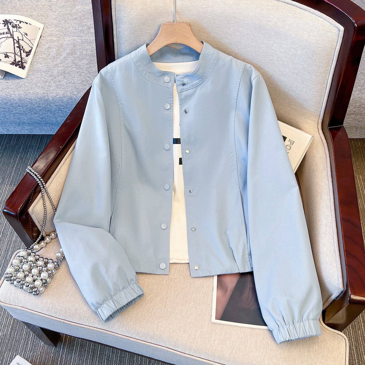 Korean style super good-looking small stand-up collar casual jacket for women, fashionable and trendy 2026 spring new short versatile jacket