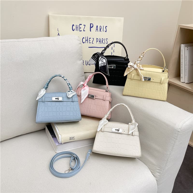 Niche Design Casual Handbag Fashion New Style Women's Textured Mini Square Bag 2026 Shoulder Crossbody Bag