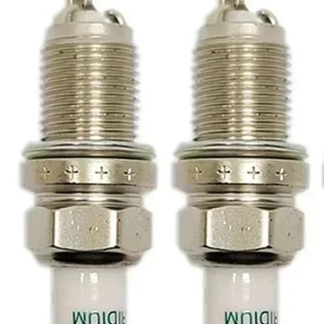 Factory direct sales car 90919-01284 spark plug 4702 electric spark plug