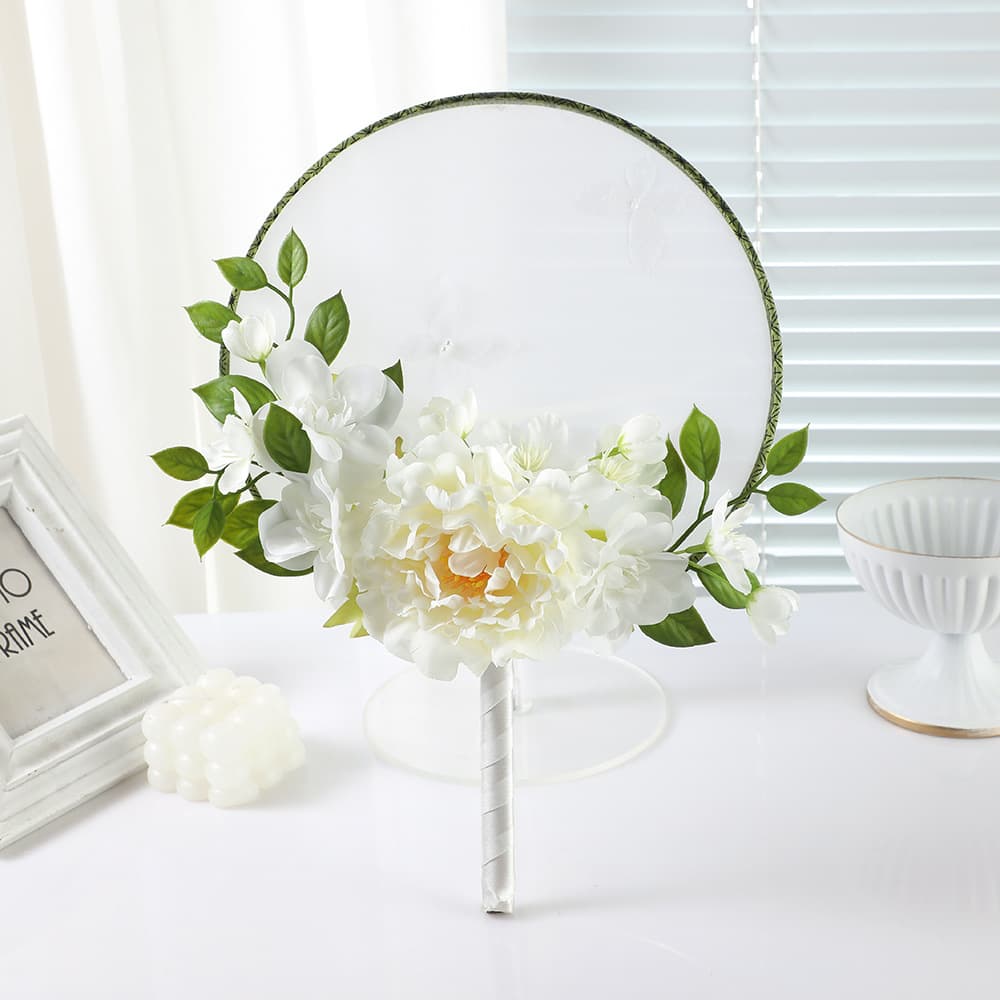 Vintage Chinese Wedding Bride Round Fan with Artificial Flowers, Hanfu Accessory, New Chinese Style Silk Flower Fan