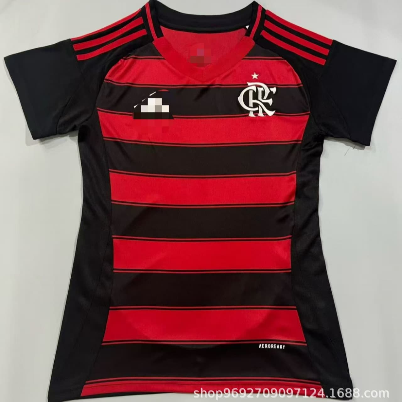 Adidas! Flamengo's red and black striped jersey, a stylish and passionate new spring collection.