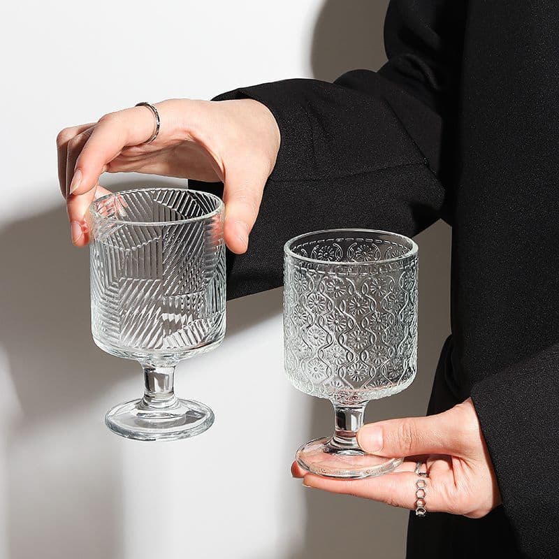 New Simple Ins Style Sunflower Embossed Glass Cup, High-Aesthetic Luxury Wine Glass, Beverage and Juice Goblet Water Cup