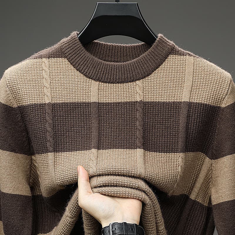 Thick Knit Sweater for Men, New Fall/Winter Style, Loose Fit, Simple, Plaid, Light Luxury, Stretchy, Warm, Base Layer, Men's Sweater